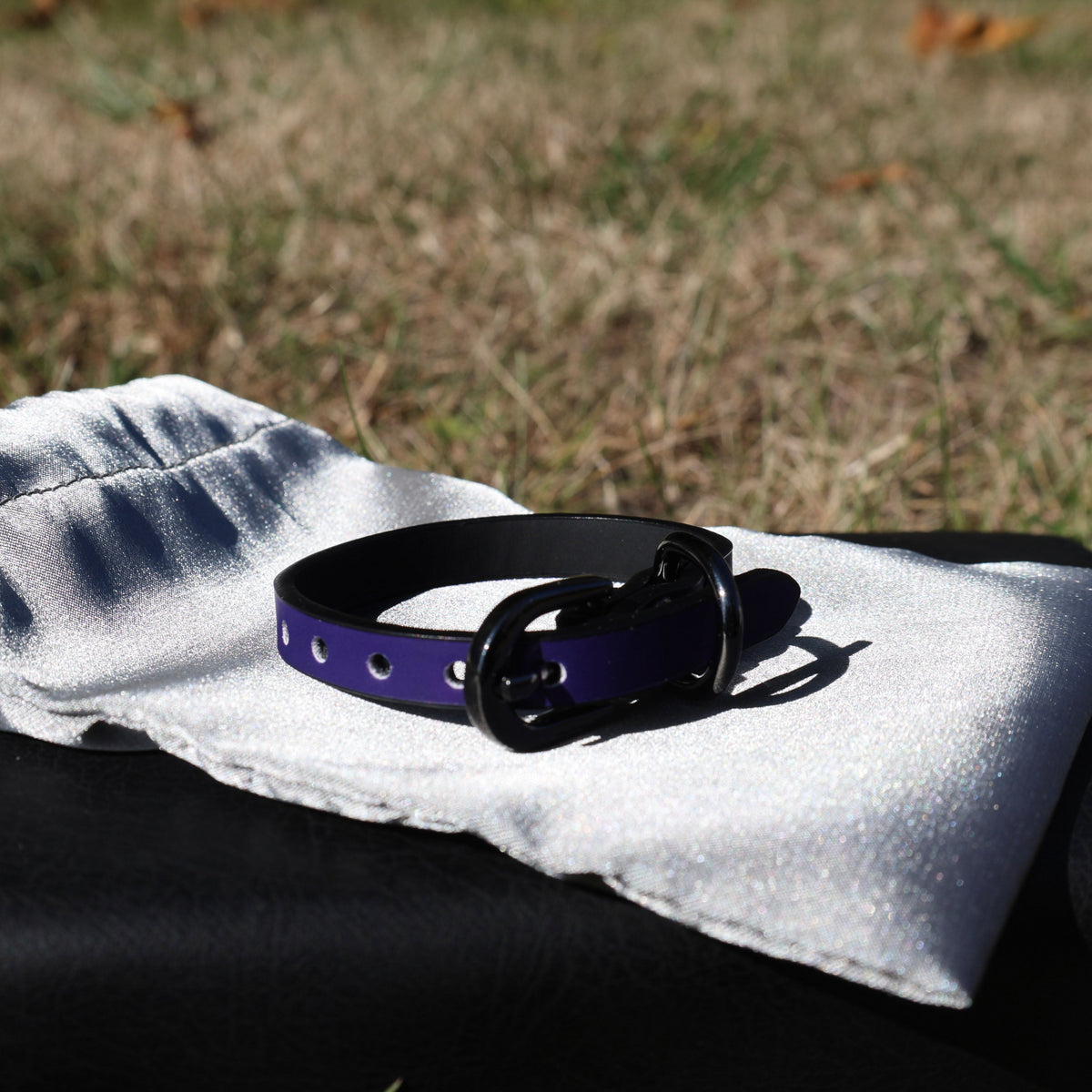 Single loop bracelet
