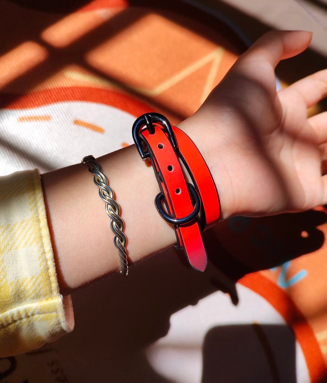 Double loop band