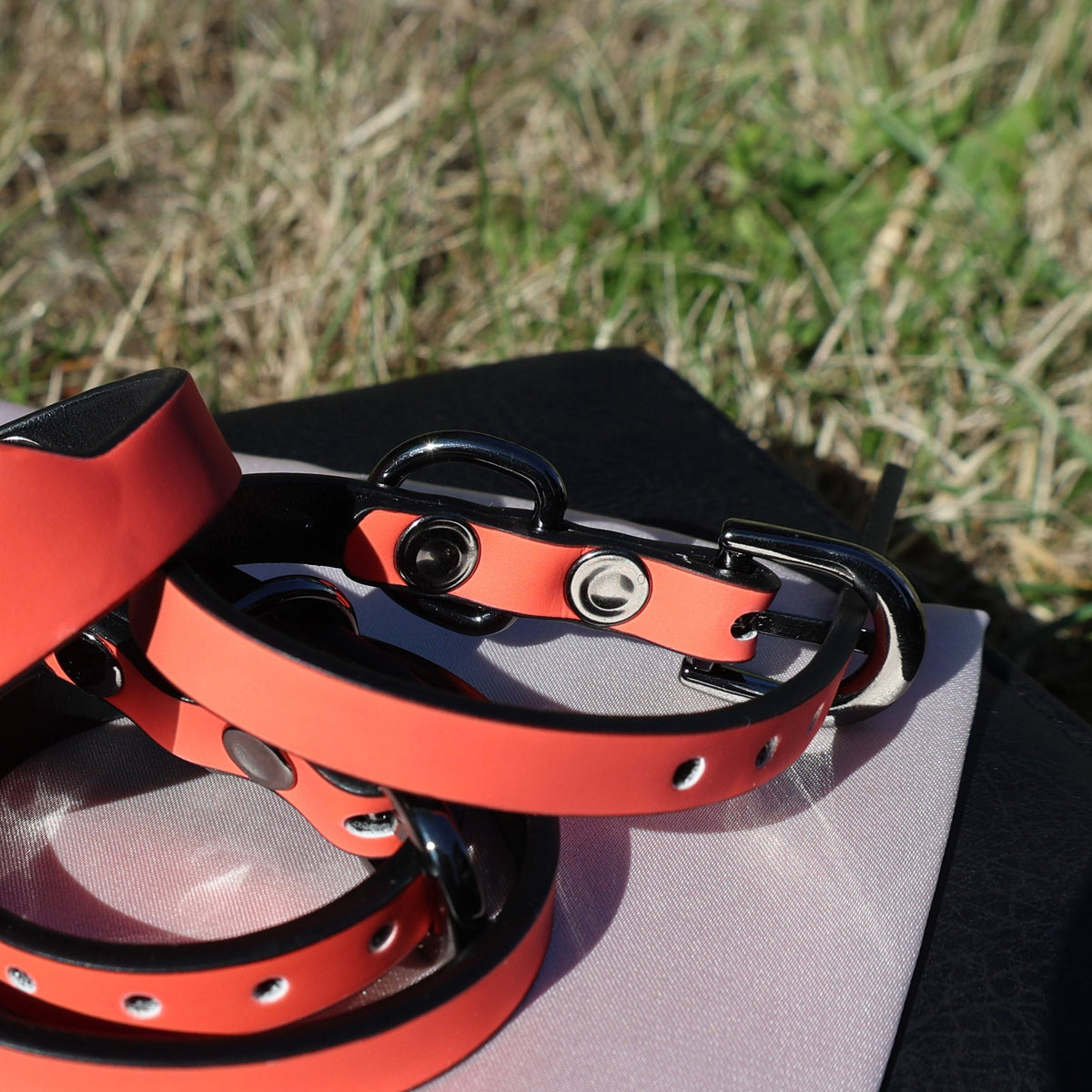 Single loop bracelet